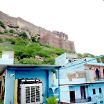 Mh Guest House